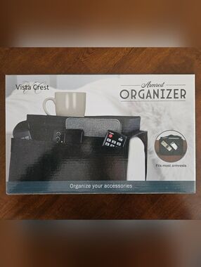 NWT Vista Crest Armrest Organizer Caddy